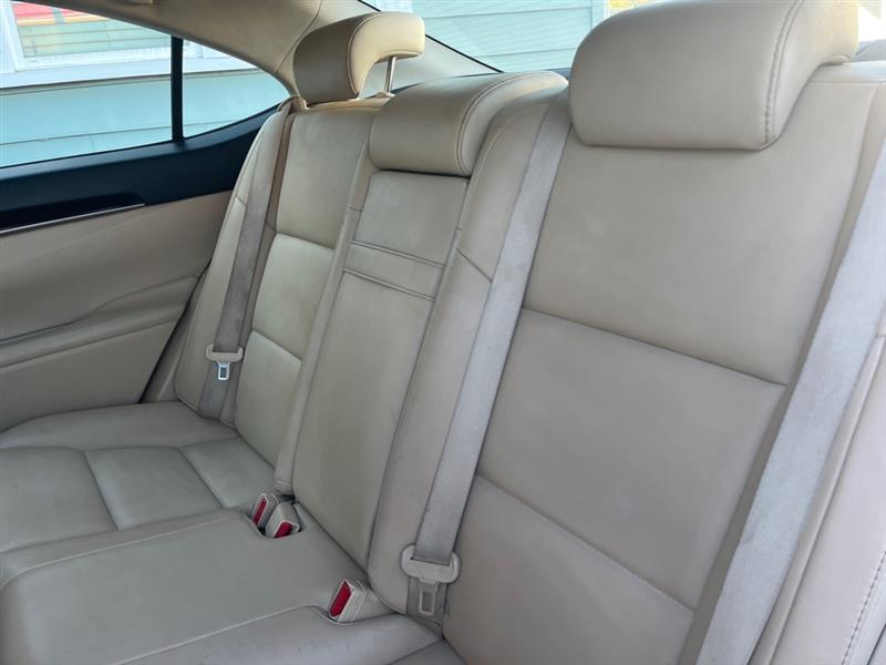 Lexus ES 350 Sedan 2014