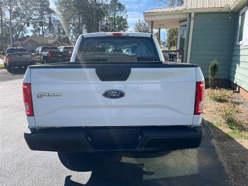 Ford F-150 XL SuperCrew 5.5-ft. Bed 2WD 2016 Ford F-150 XL SuperCrew 5.5-ft. Bed 2WD 2016