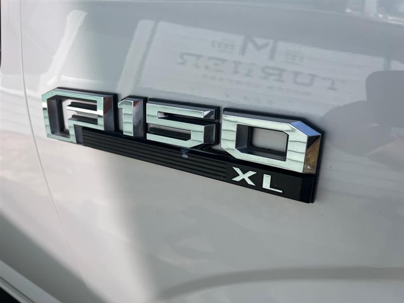 Ford F-150 XL SuperCrew 5.5-ft. Bed 2WD 2016 Ford F-150 XL SuperCrew 5.5-ft. Bed 2WD 2016