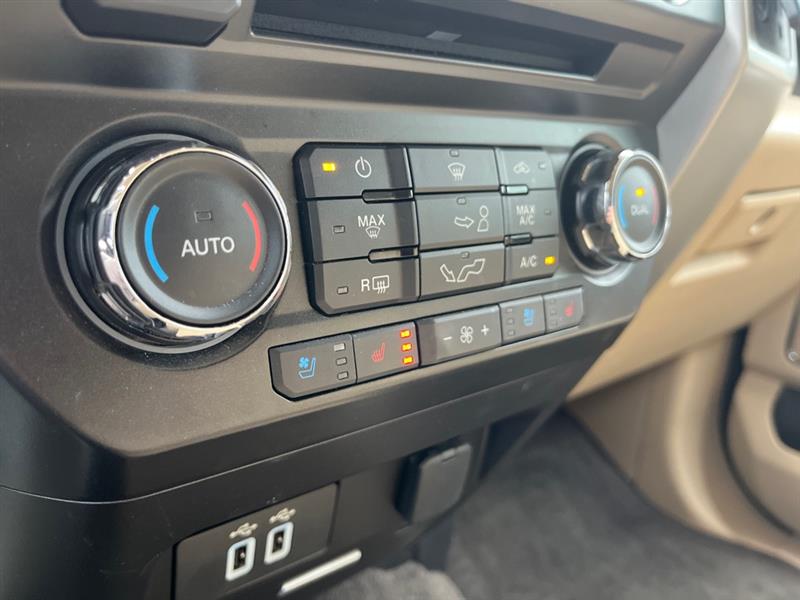 Ford F-150 XL SuperCrew 5.5-ft. Bed 4WD 2018 Ford F-150 XL SuperCrew 5.5-ft. Bed 4WD 2018