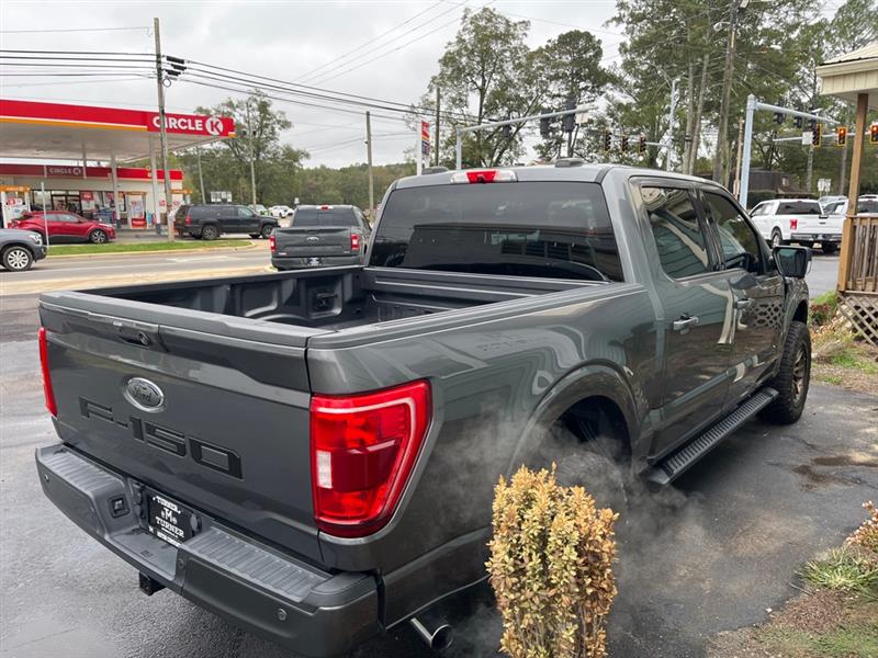 Ford F-150 XLT SuperCrew 5.5-ft. Bed 4WD 2021 Ford F-150 XLT SuperCrew 5.5-ft. Bed 4WD 2021