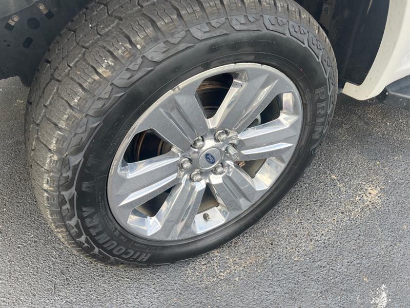 Ford F-150 Lariat SuperCrew 5.5-ft. Bed 4WD 2018 Ford F-150 Lariat SuperCrew 5.5-ft. Bed 4WD 2018