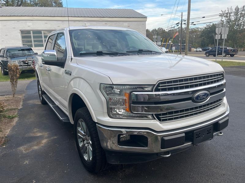 Ford F-150 Lariat SuperCrew 5.5-ft. Bed 4WD 2018 Ford F-150 Lariat SuperCrew 5.5-ft. Bed 4WD 2018