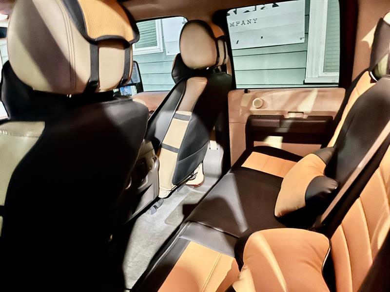 Ford F-250 SD Lariat Crew Cab 4WD 2012 Ford F-250 SD Lariat Crew Cab 4WD 2012