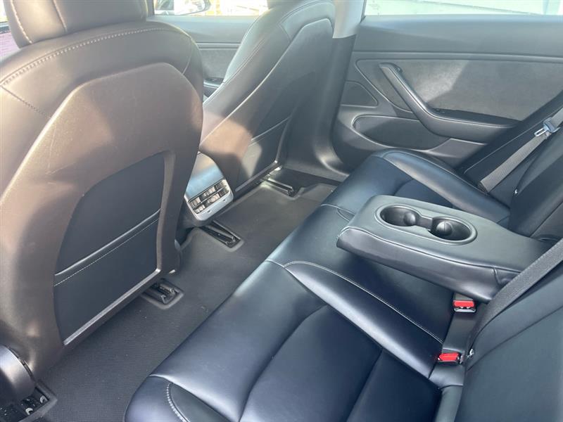 Tesla Model 3 Base 2018