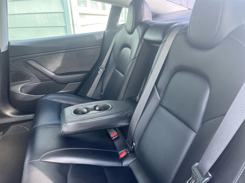 Tesla Model 3 Base 2018