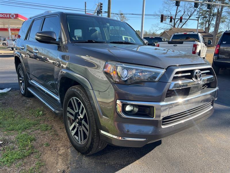 Toyota 4Runner SR5 4WD 2020