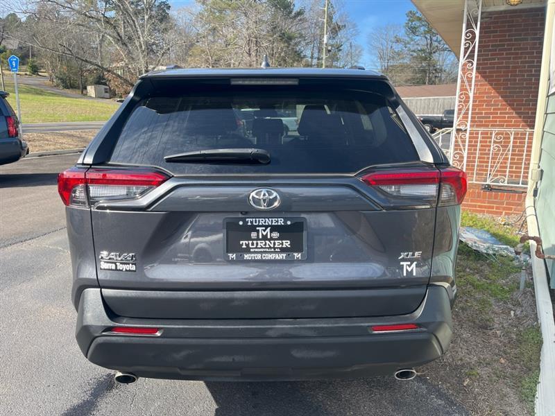 Toyota RAV4 XLE 2023