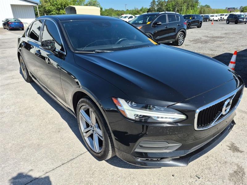 2019 Volvo S90 T5 MOMENTUM