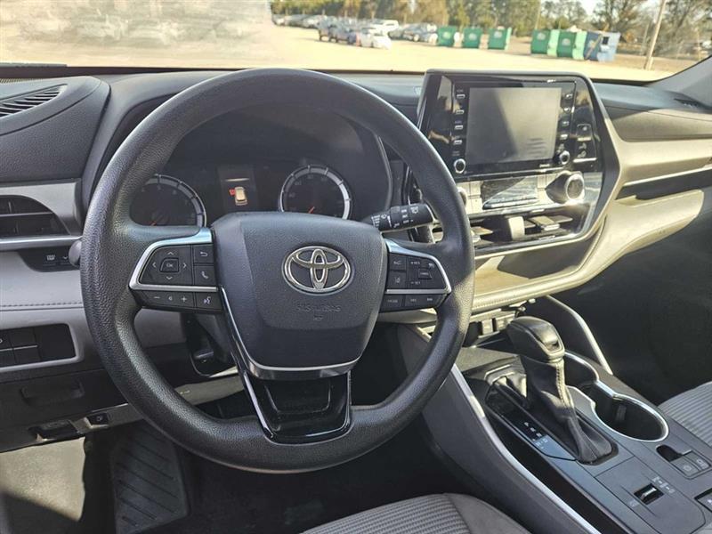 Toyota Highlander  2021