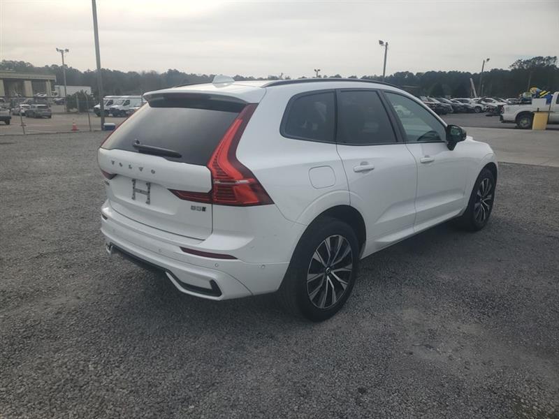 Volvo XC60  2023