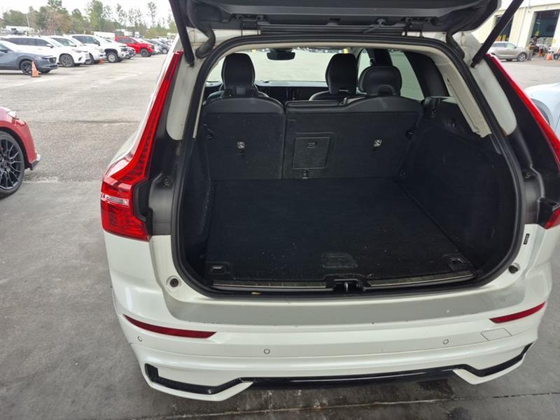 Volvo XC60  2023