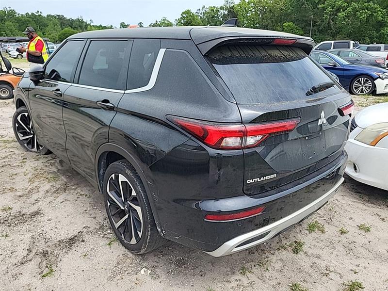 Mitsubishi Outlander  2023
