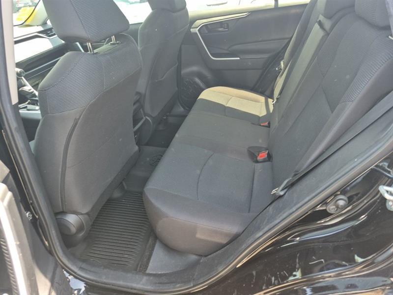 Toyota RAV4  2021