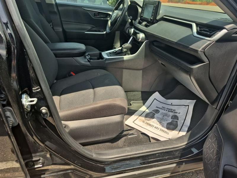 Toyota RAV4  2021