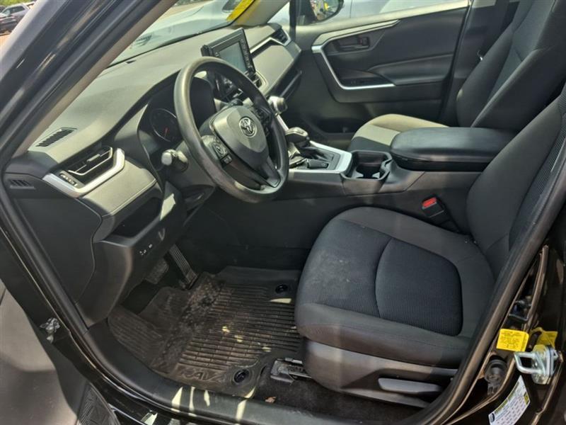 Toyota RAV4  2021