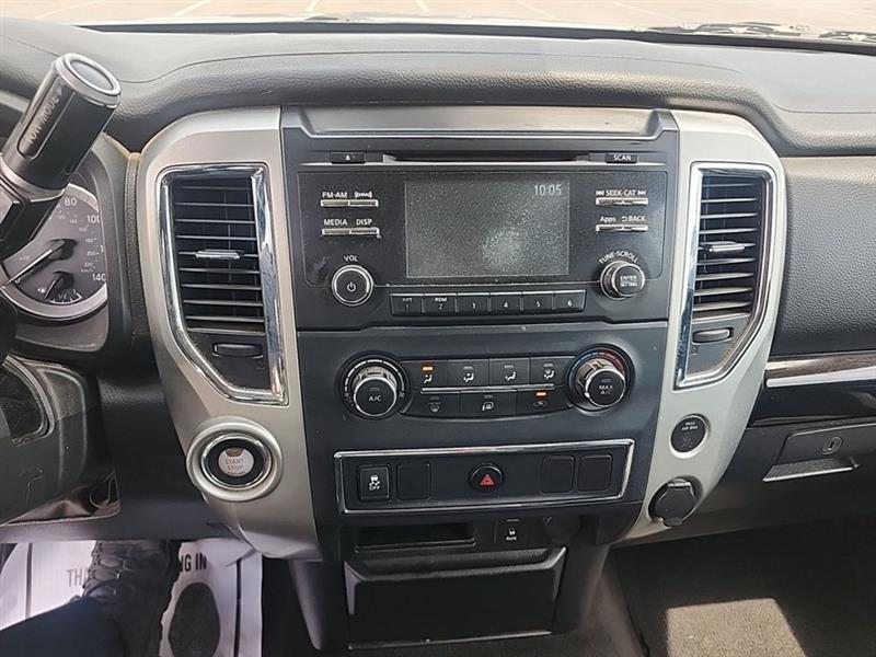 Nissan Titan  2017