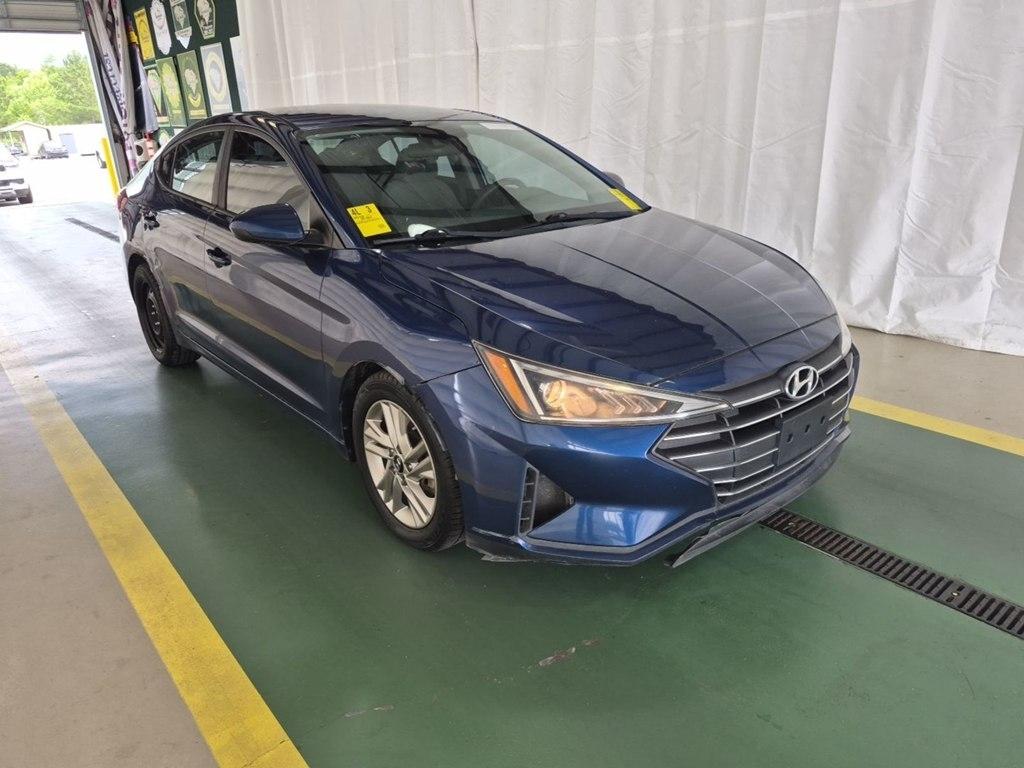Hyundai Elantra  2019