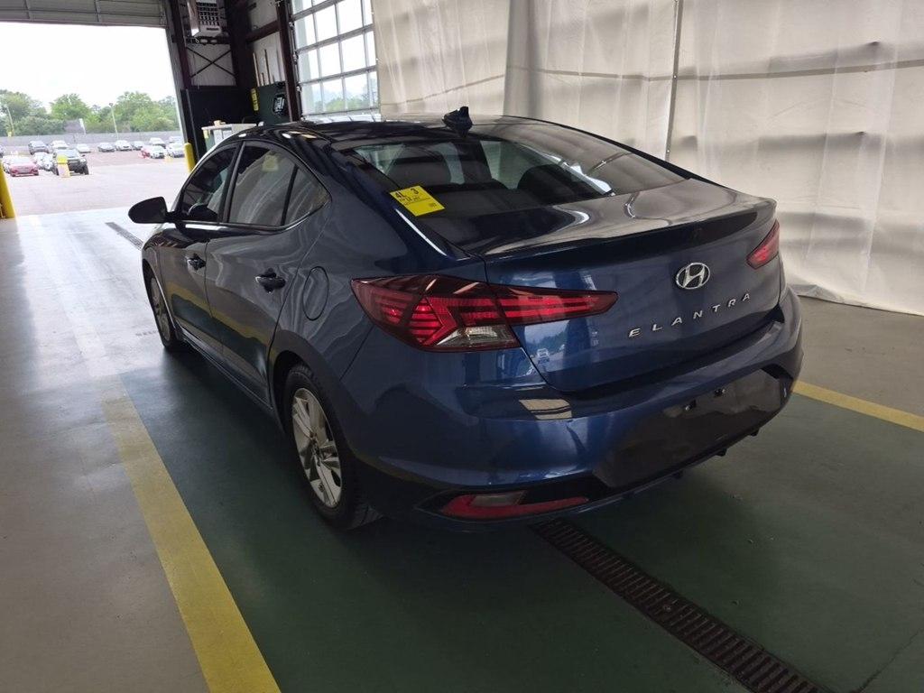 Hyundai Elantra  2019