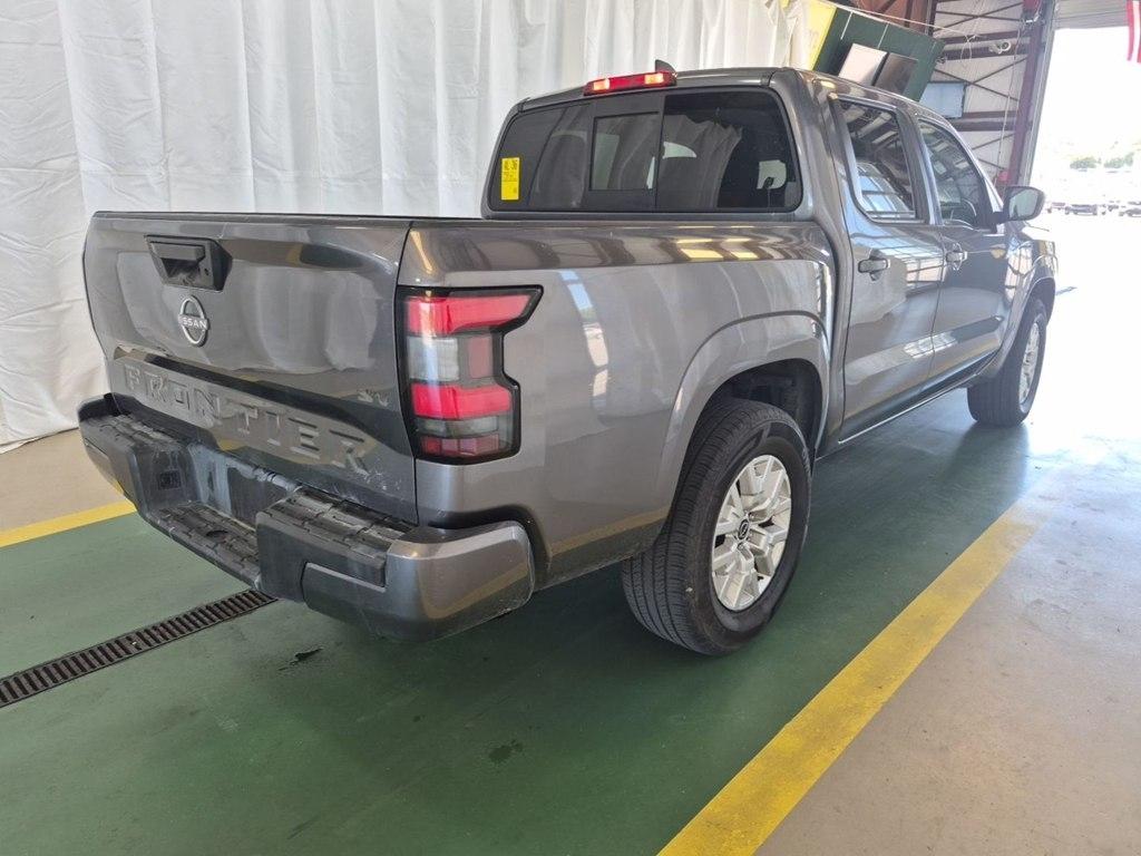 Nissan Frontier  2022