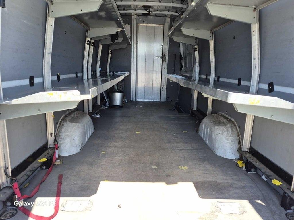 Mercedes-Benz Sprinter  2011