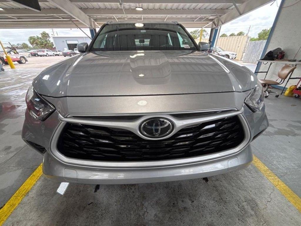 Toyota Highlander  2023