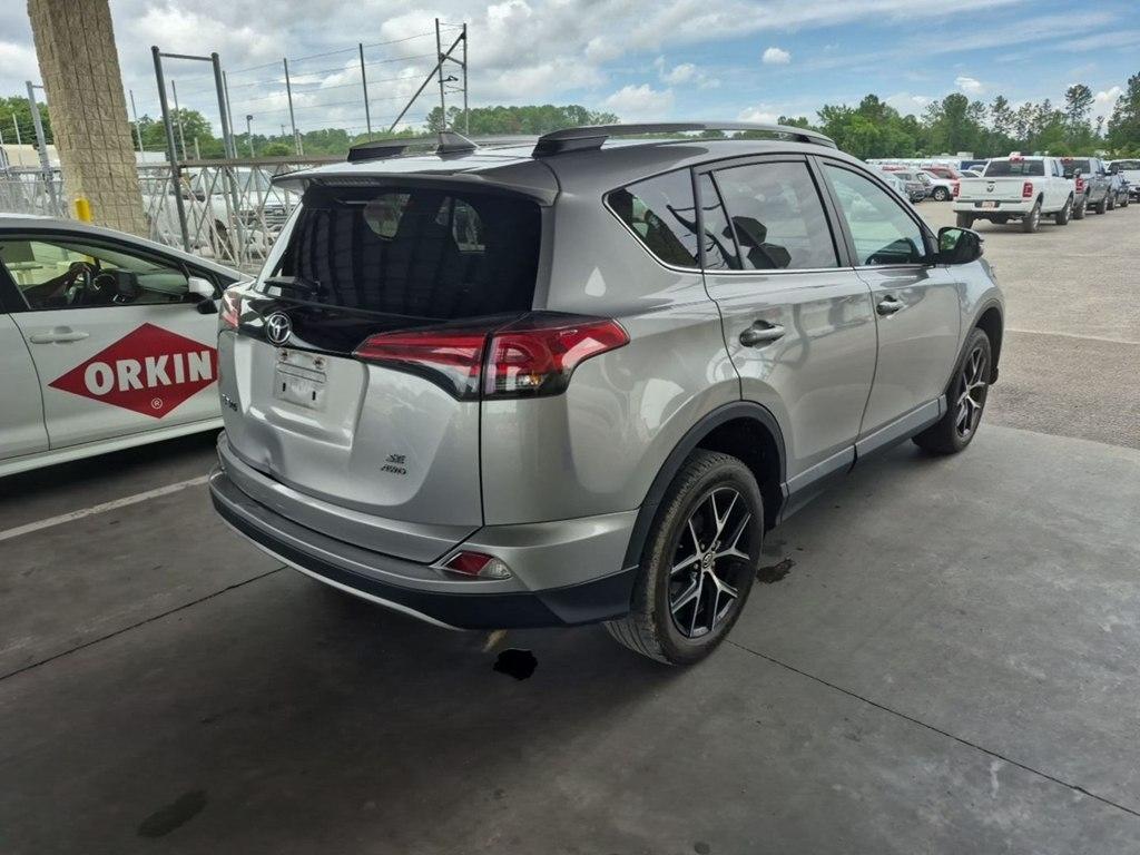Toyota RAV4  2017