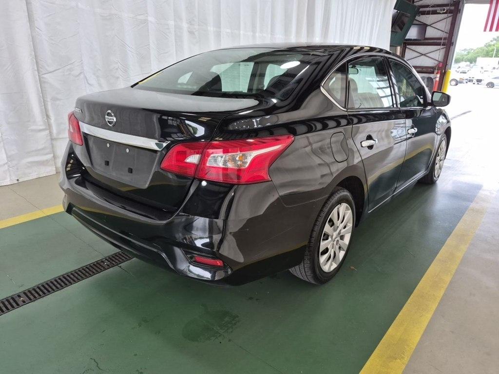 Nissan Sentra  2019