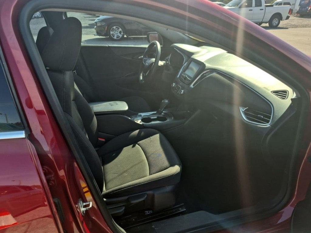 Chevrolet Malibu  2017
