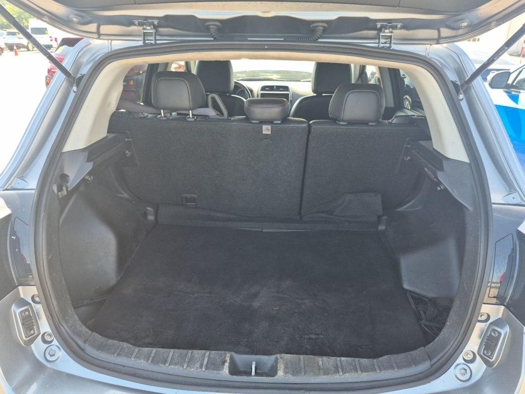 Mitsubishi Outlander Sport  2023