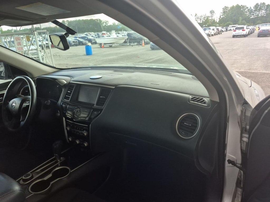 Nissan Pathfinder  2019