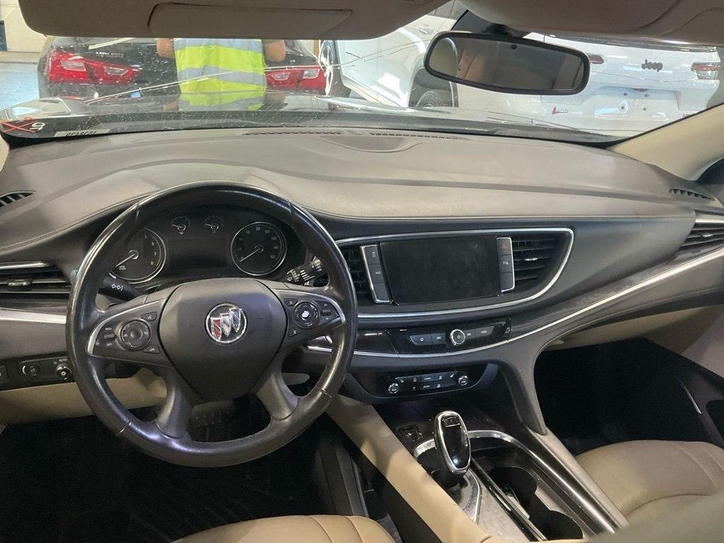 Buick Enclave  2020