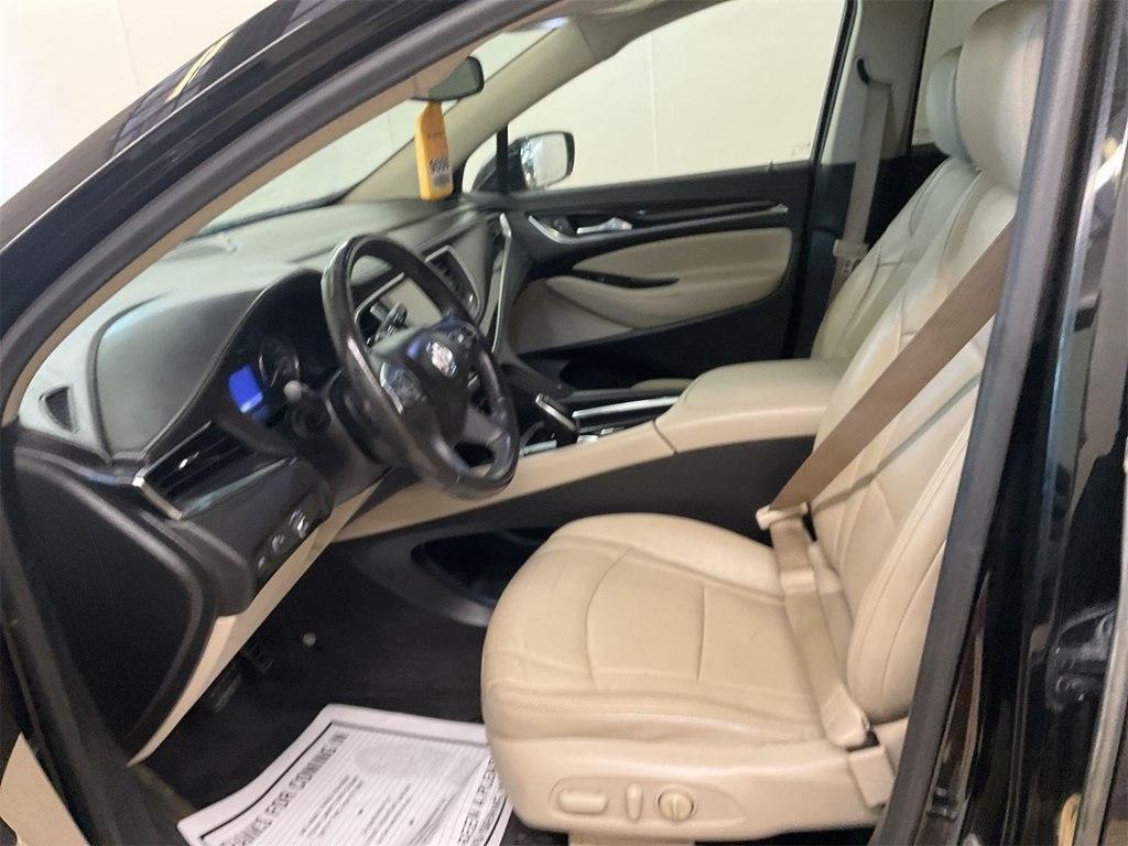Buick Enclave  2020