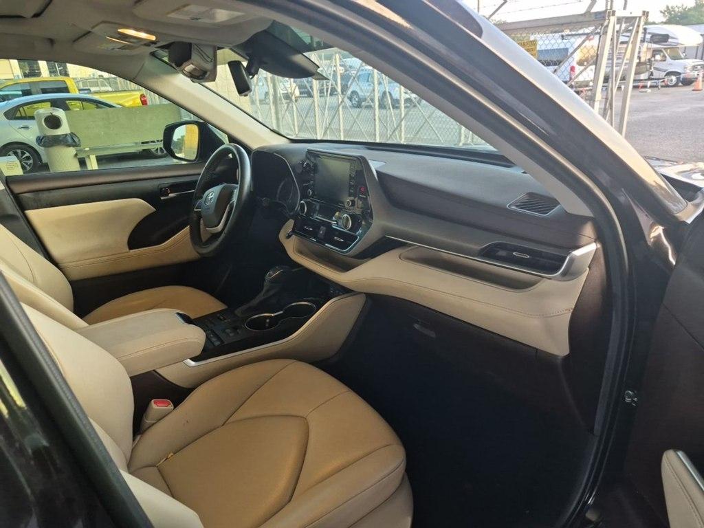 Toyota Highlander  2022