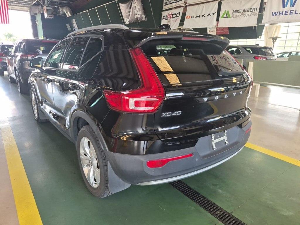 Volvo XC40  2022