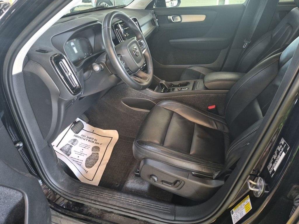 Volvo XC40  2022