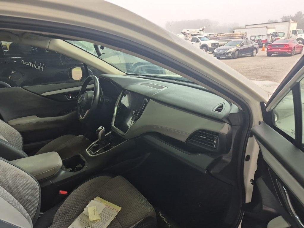Subaru Outback  2023