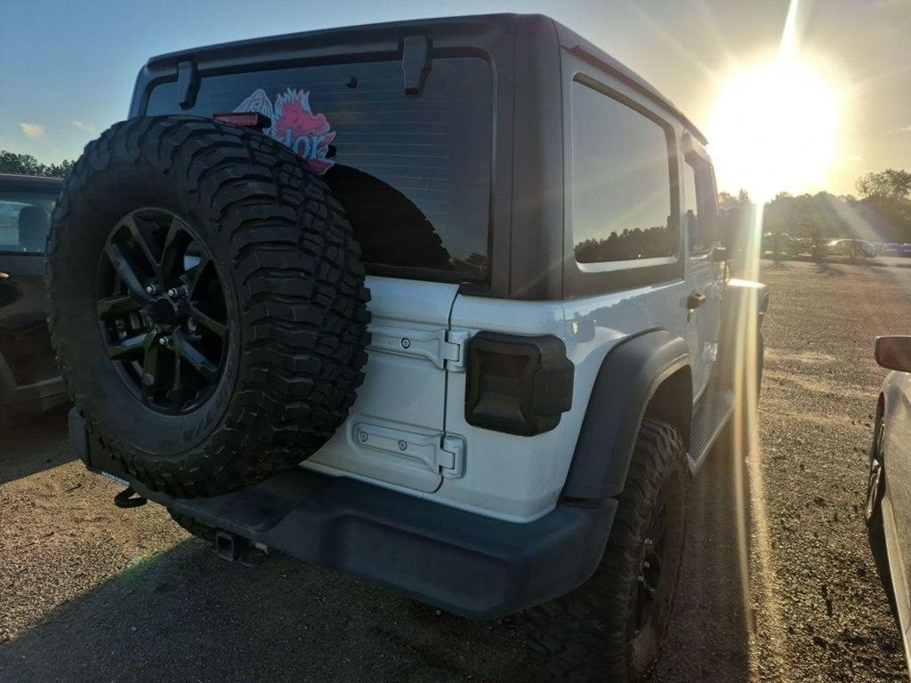 Jeep Wrangler  2018
