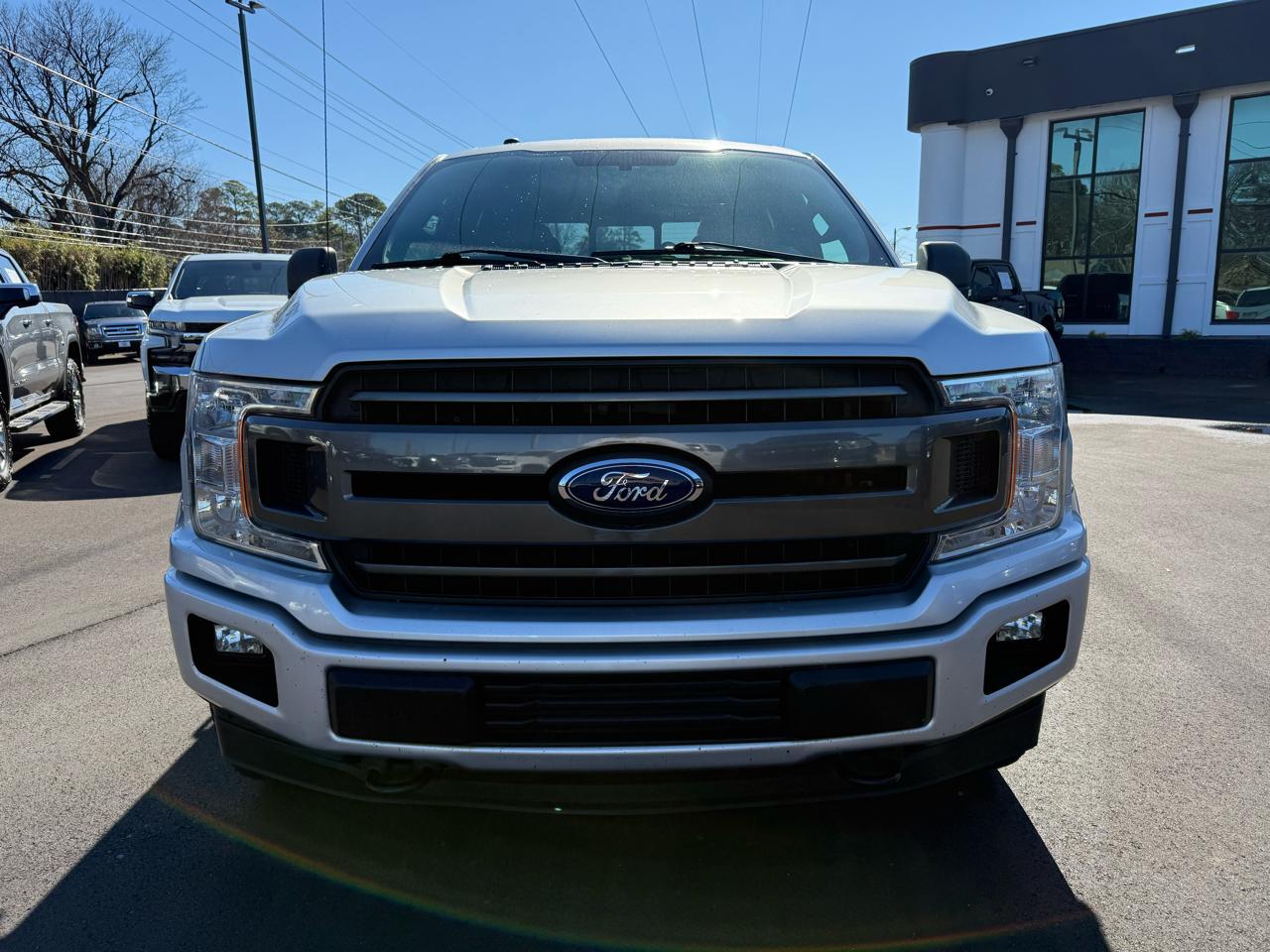 Ford F-150 4WD SuperCrew 139" XLT 2018