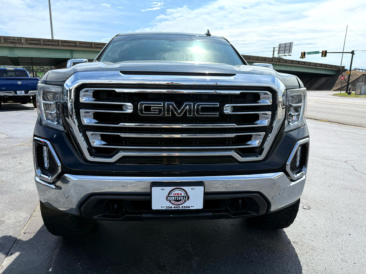 GMC Sierra 1500 4WD Crew Cab 143.5" SLT 2020 GMC Sierra 1500 4WD Crew Cab 143.5" SLT 2020