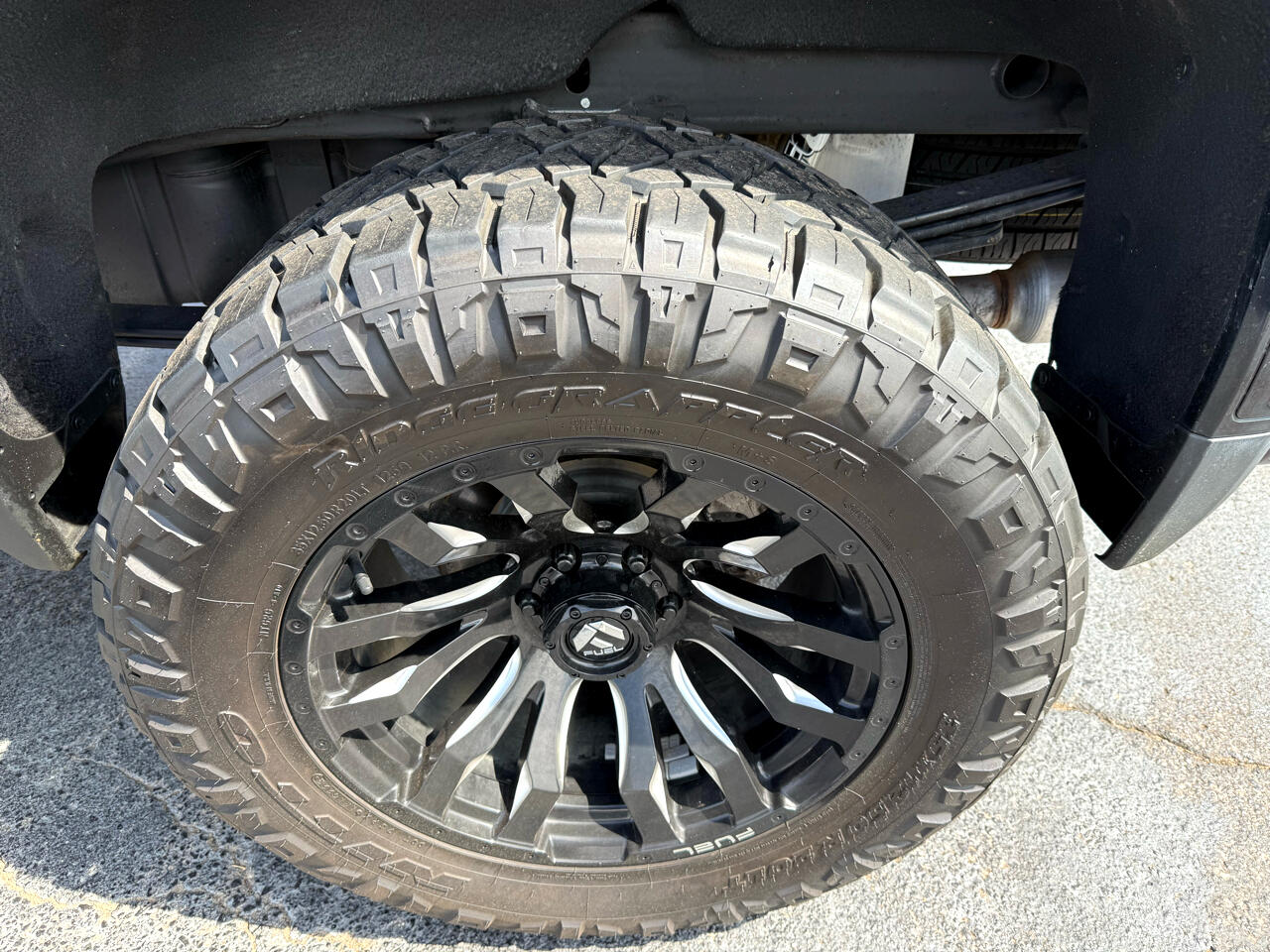 GMC Sierra 1500 4WD Crew Cab 143.5" SLT 2020 GMC Sierra 1500 4WD Crew Cab 143.5" SLT 2020