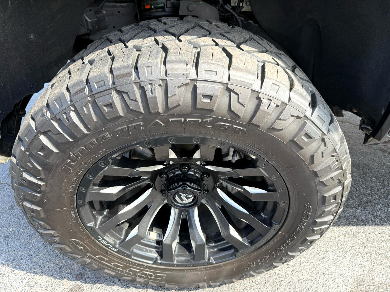 GMC Sierra 1500 4WD Crew Cab 143.5" SLT 2020 GMC Sierra 1500 4WD Crew Cab 143.5" SLT 2020