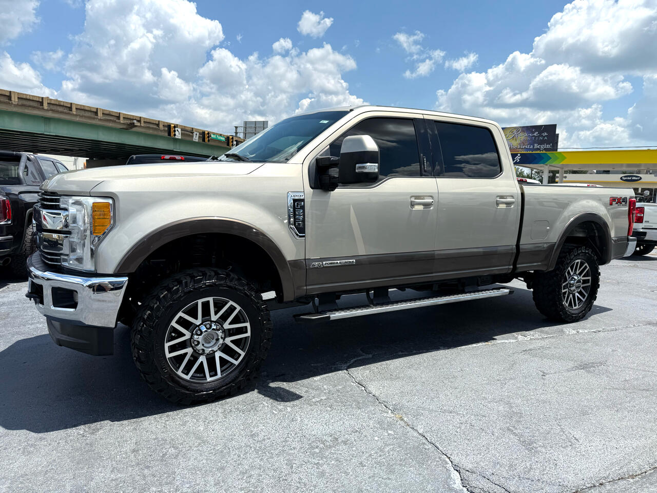 2017 Ford F-250 Lariat photo 3