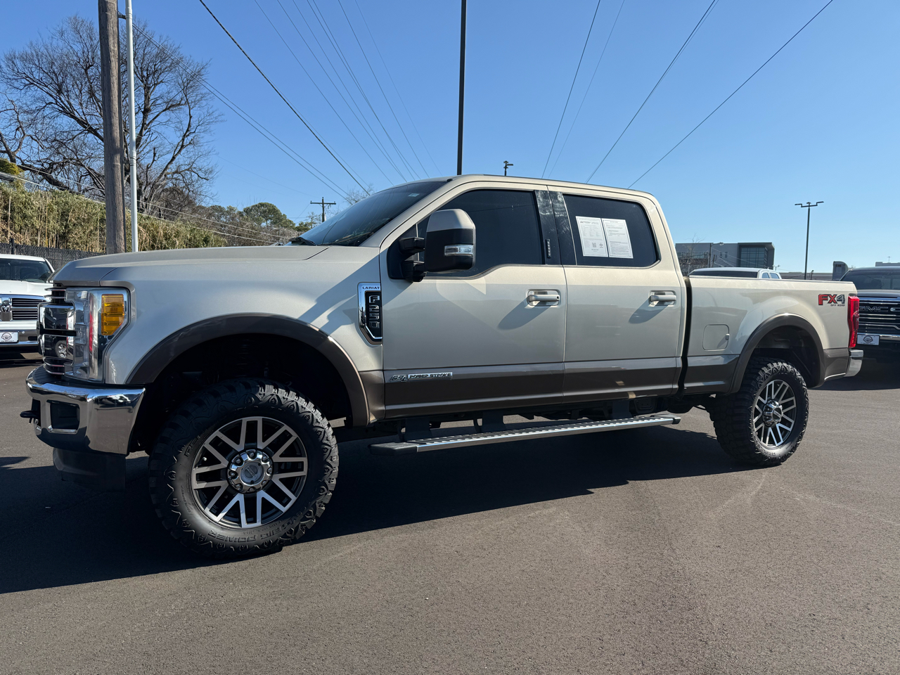 Ford F-250 SD Lariat Crew Cab 4WD 2017