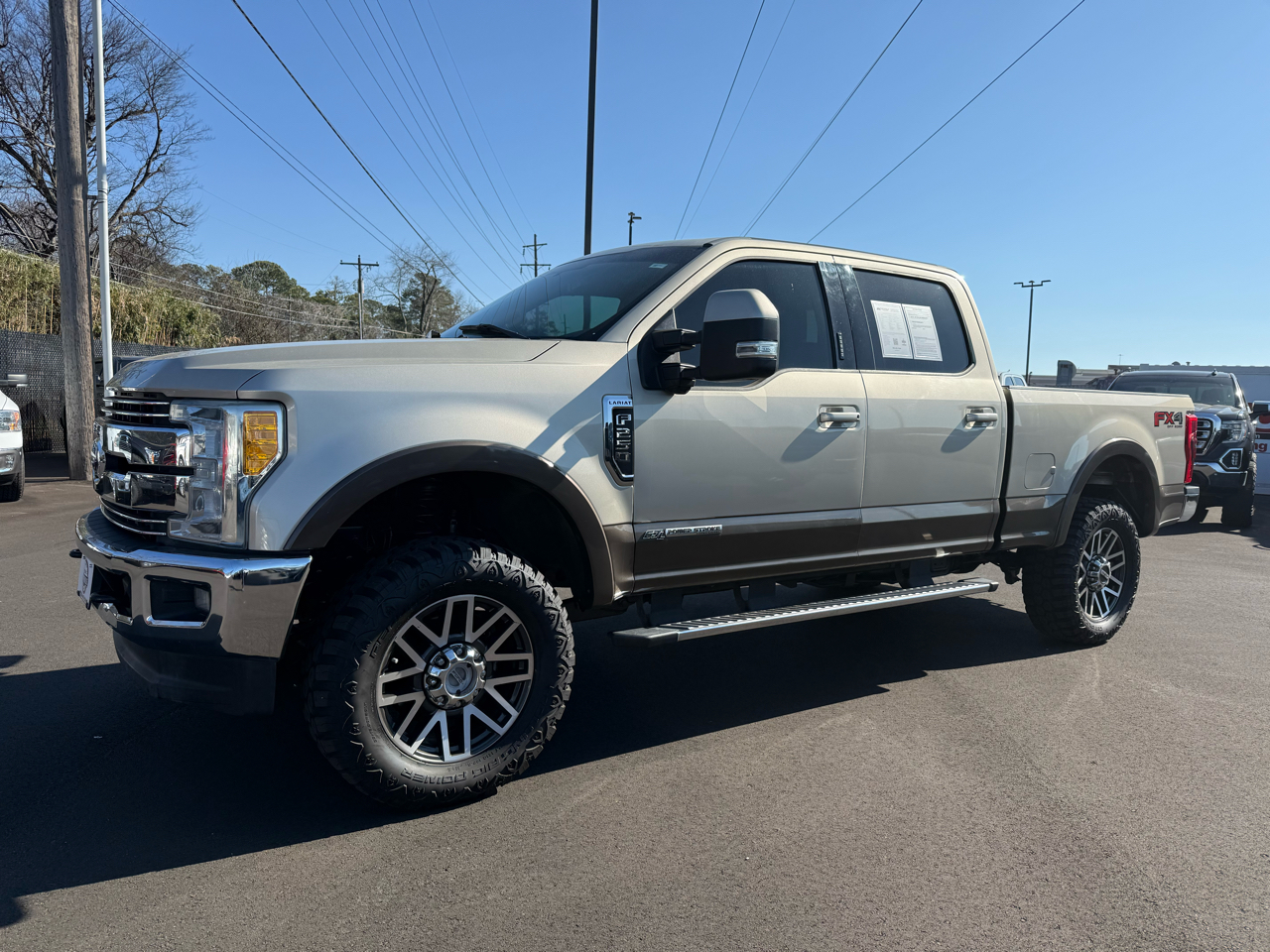 Ford F-250 SD Lariat Crew Cab 4WD 2017