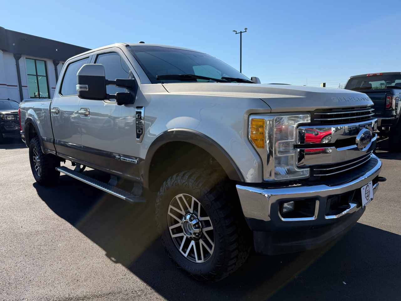 Ford F-250 SD Lariat Crew Cab 4WD 2017