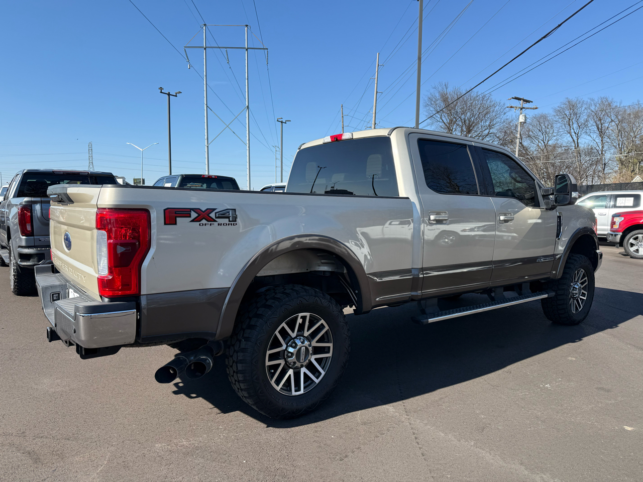 Ford F-250 SD Lariat Crew Cab 4WD 2017