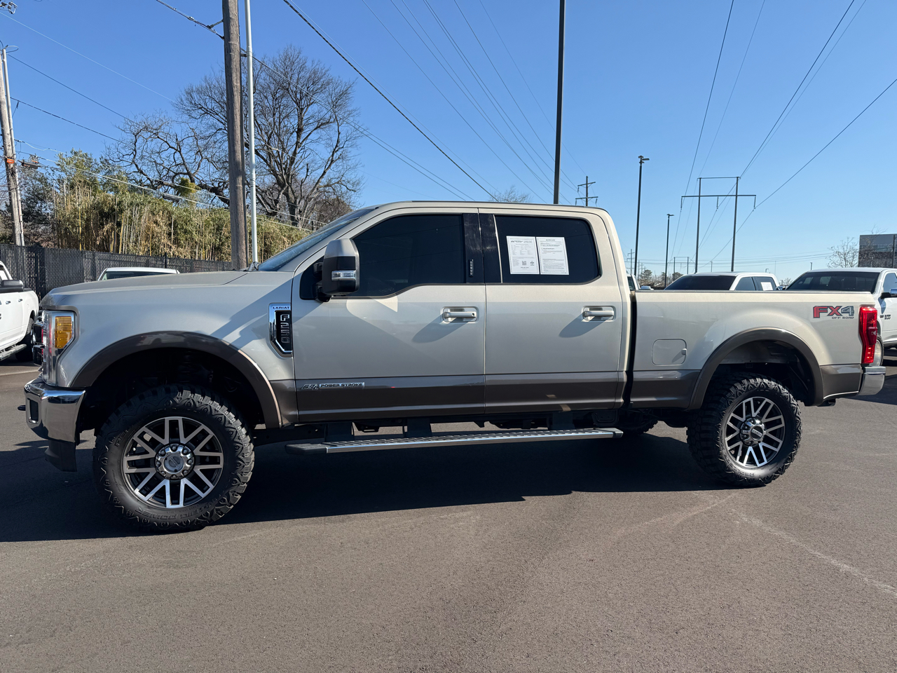 Ford F-250 SD Lariat Crew Cab 4WD 2017