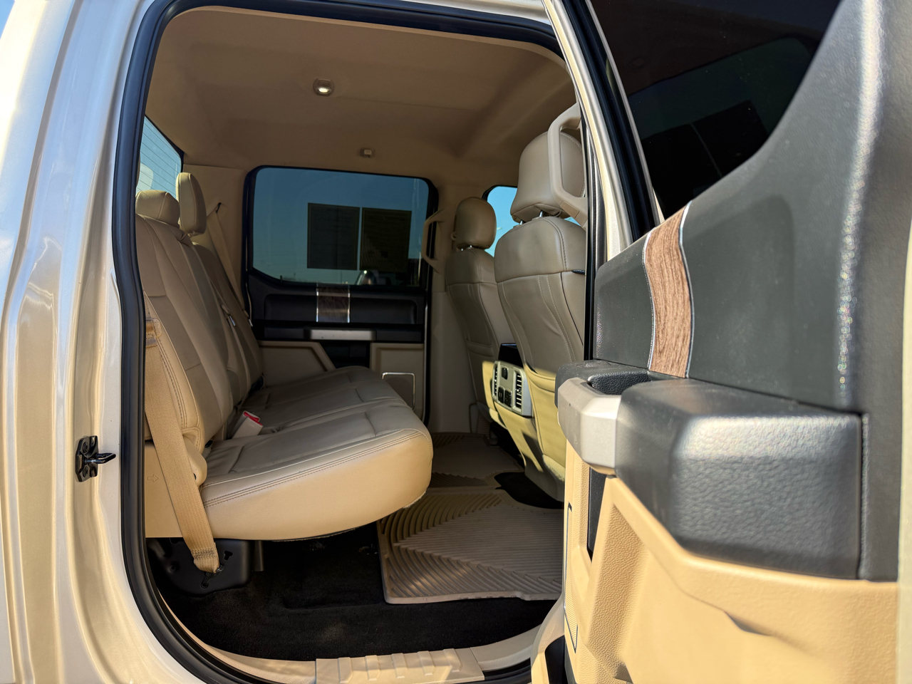 Ford F-250 SD Lariat Crew Cab 4WD 2017