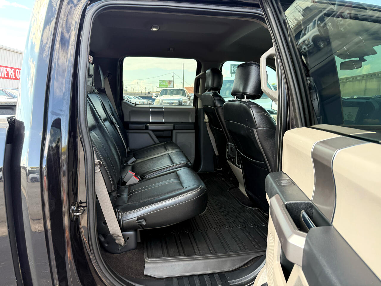 2019 Ford F-150 XLT photo 25